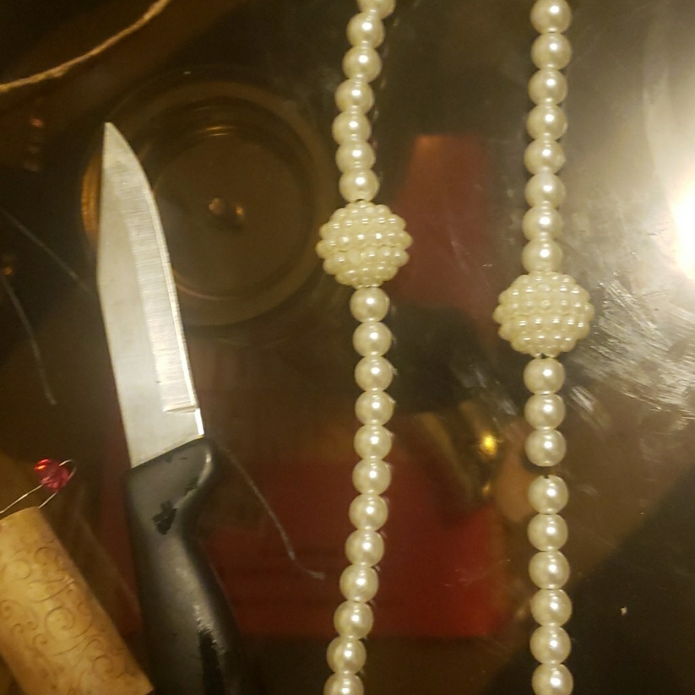 Jewelry - Picture 3 of 3